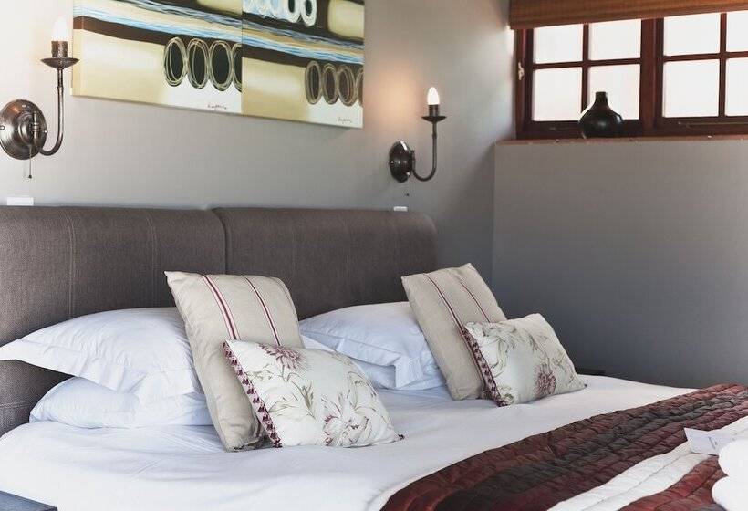 پانسیون Dolphin Dunes Guesthouse