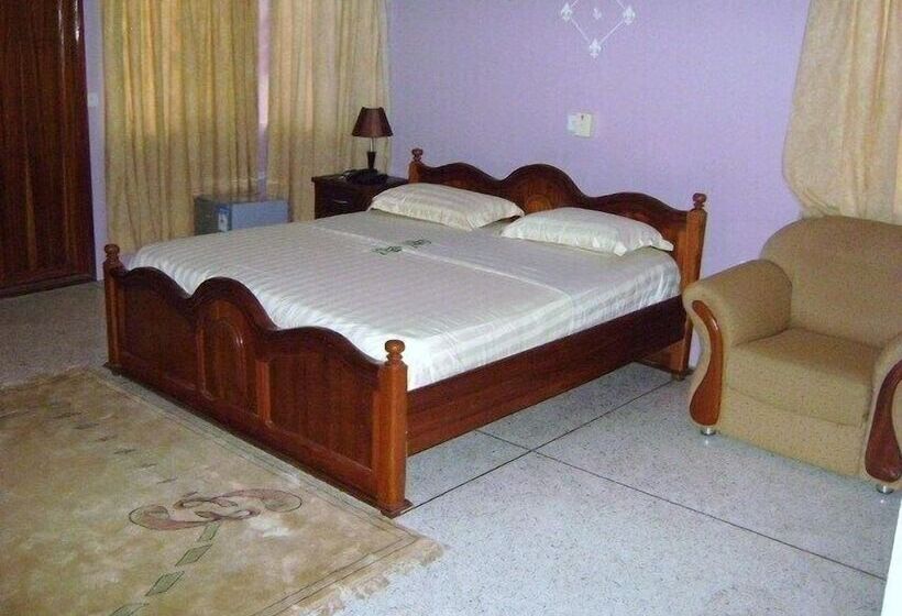 پانسیون East Airport Guesthouse