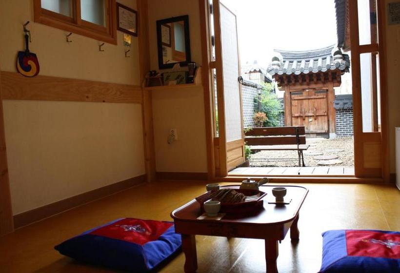 膳宿费 Jeonju Hanok Maeul Hongran Mideok Hanok