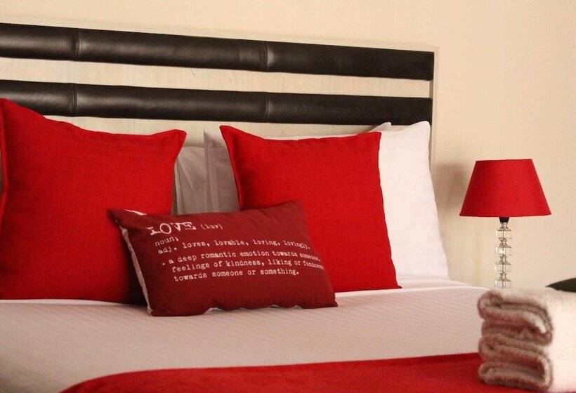 Пансион Milkwood Mansion