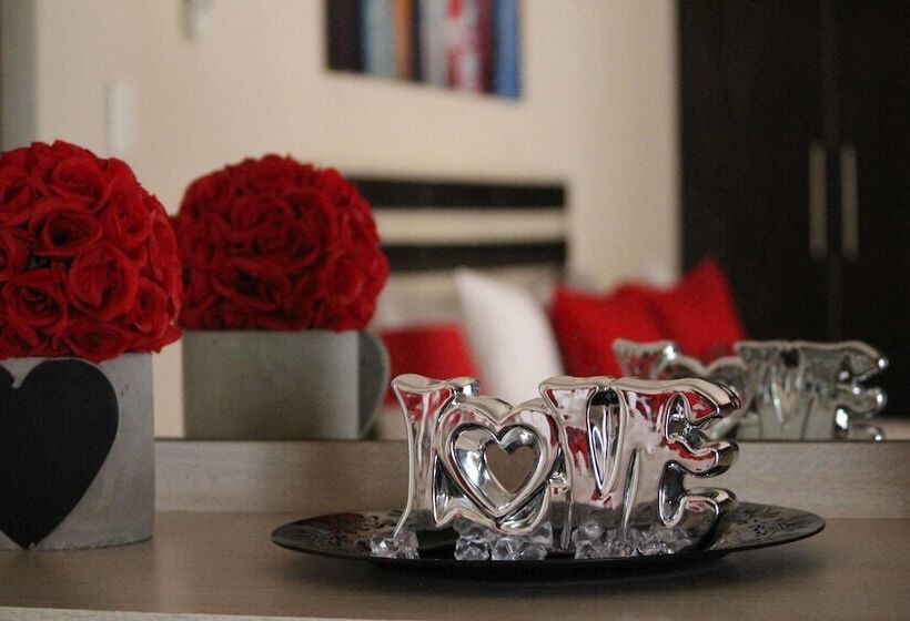 Пансион Milkwood Mansion