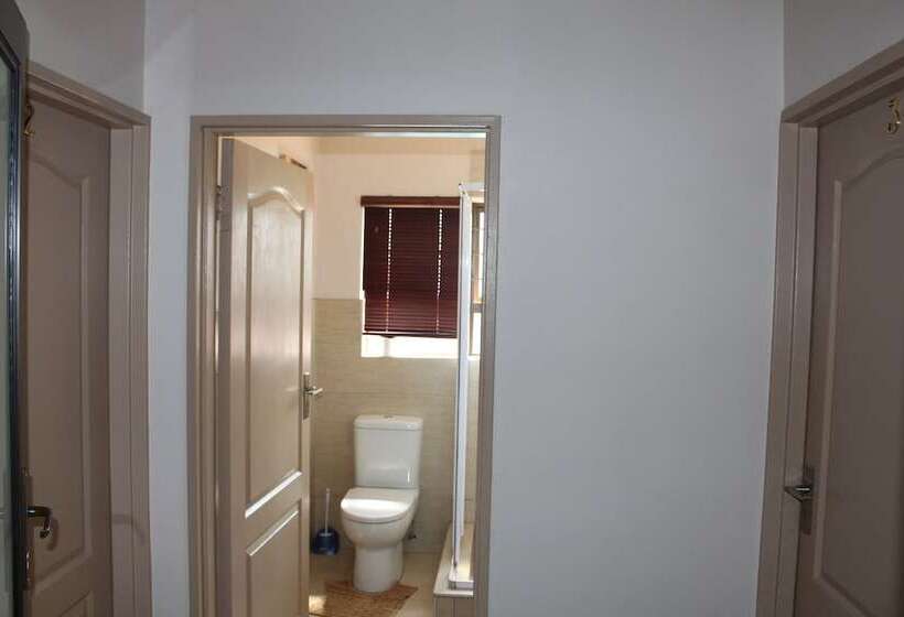 Пансион Milkwood Mansion