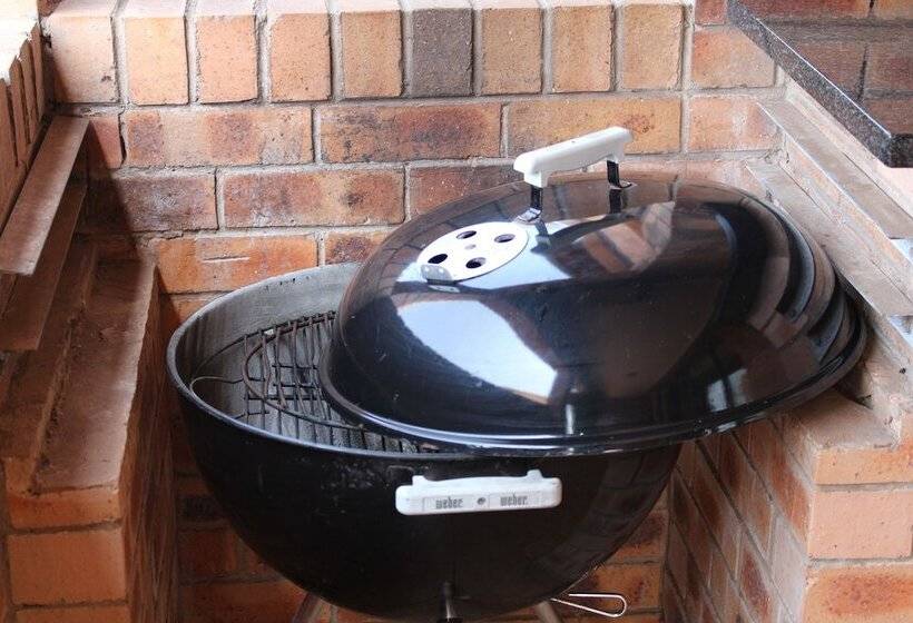 Пансион Milkwood Mansion