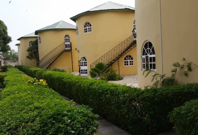 پانسیون Oasis Relax Lodge