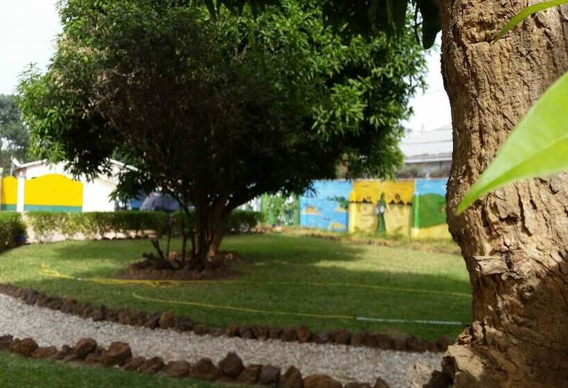 پانسیون Oasis Relax Lodge