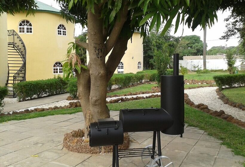 پانسیون Oasis Relax Lodge