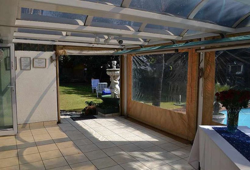 膳宿费 Willow Tree Guest House