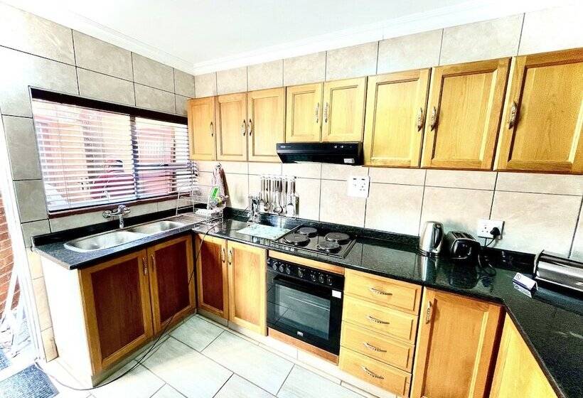 Perna Perna Lodge St Lucia