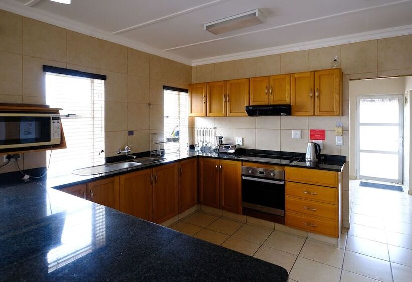 Perna Perna Lodge St Lucia