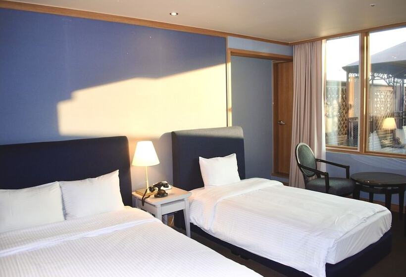 Queen Vell Hotel & Wedding