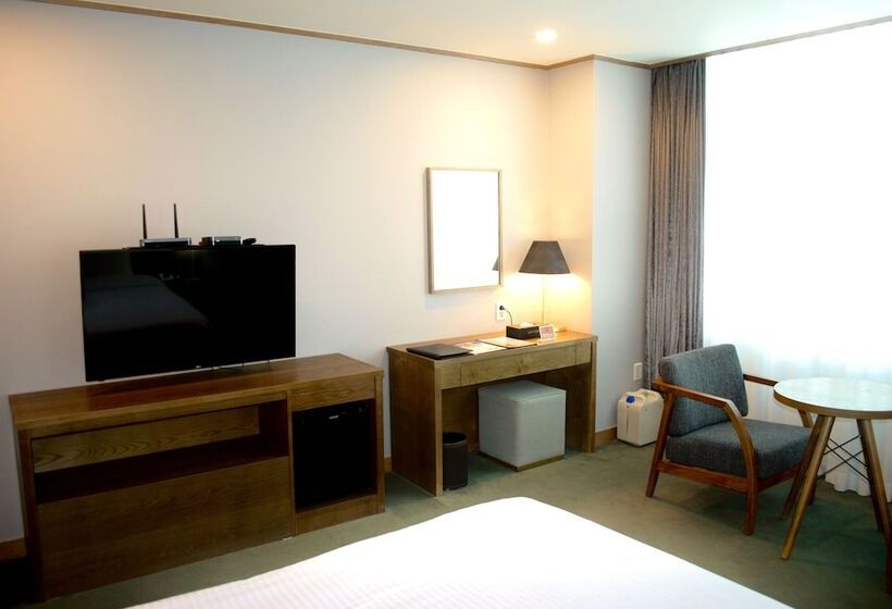 Queen Vell Hotel & Wedding