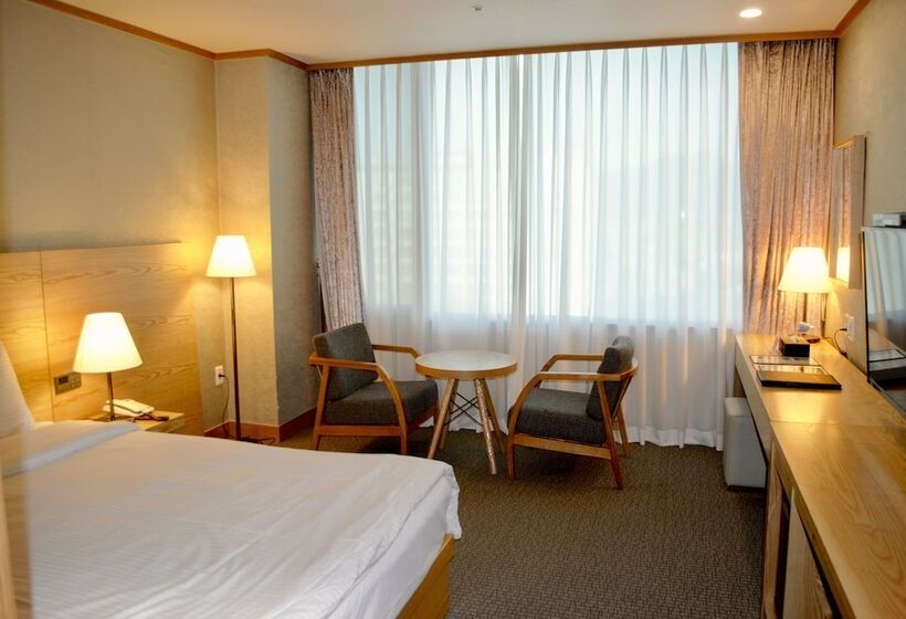 Queen Vell Hotel & Wedding