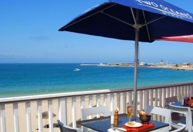 Santos Express Train Lodge   Hostel