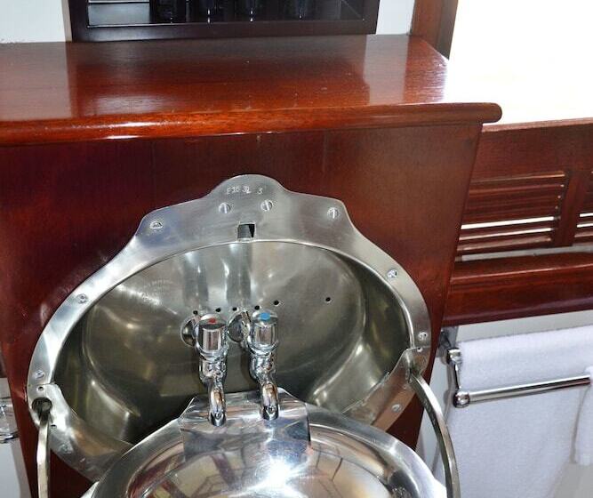 Santos Express Train Lodge   Hostel