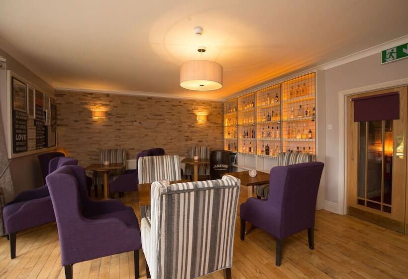 Airport View Hotel & Secret Spa