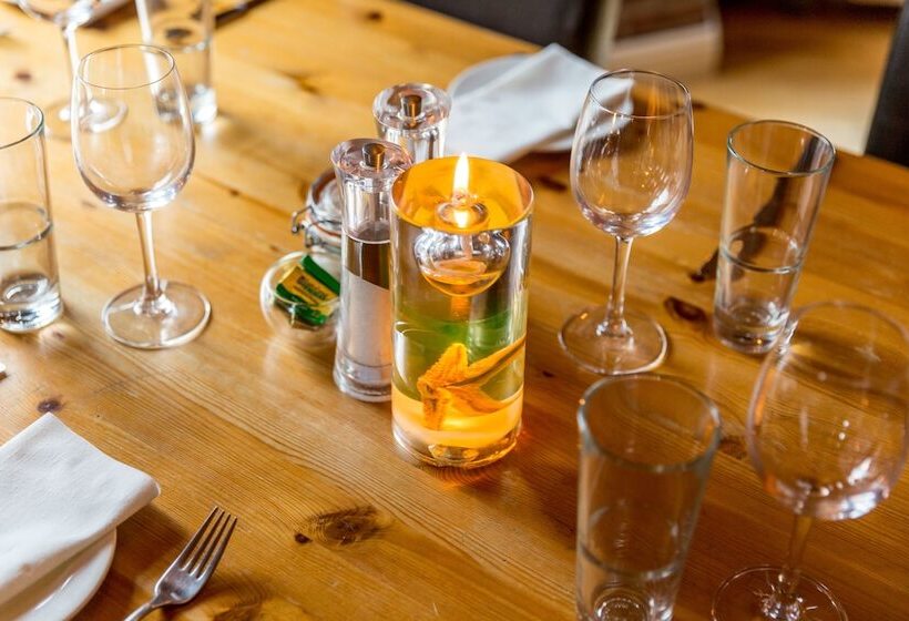 Airport View Hotel & Secret Spa