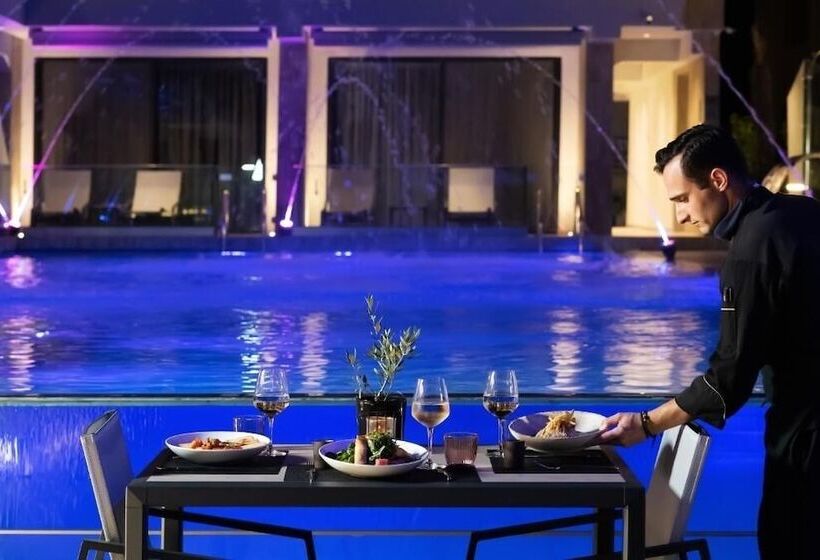 Akti Toroni Boutique