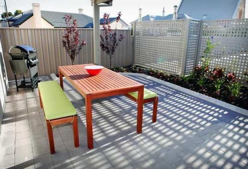 Albany Central Apartments