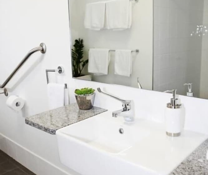 Albany Central Apartments