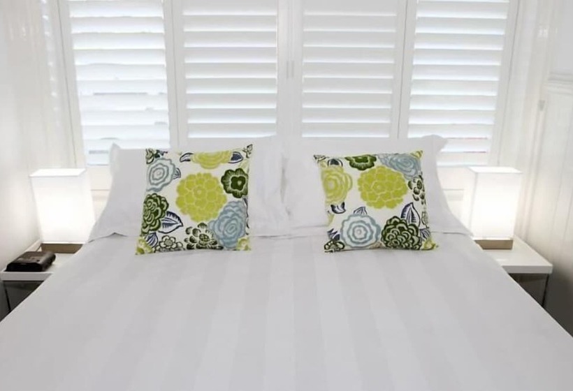 Albany Central Apartments