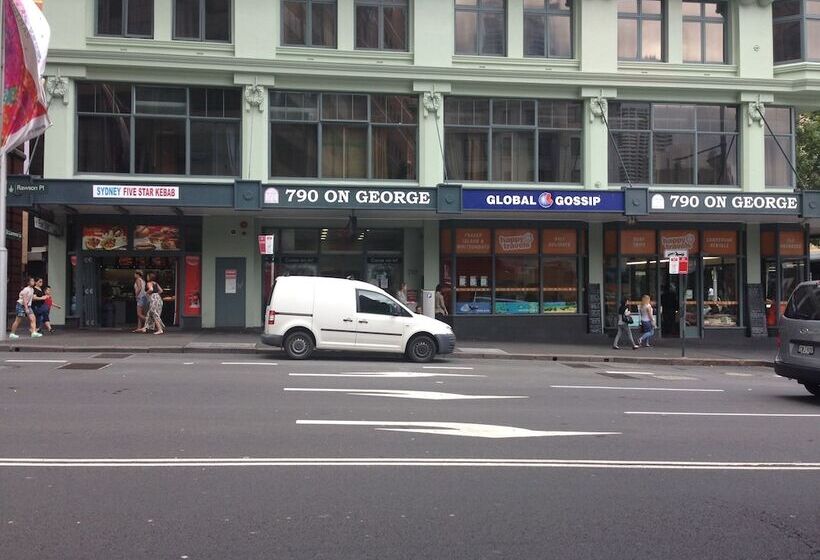 هاستل 790 On George Backpackers