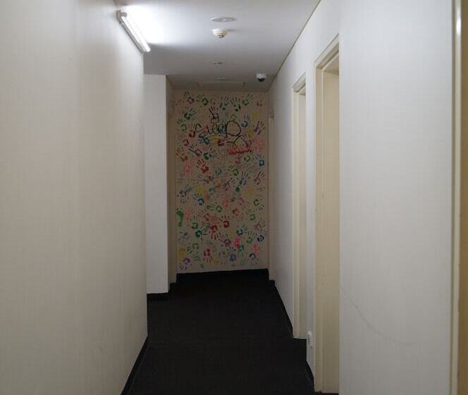 هاستل 790 On George Backpackers