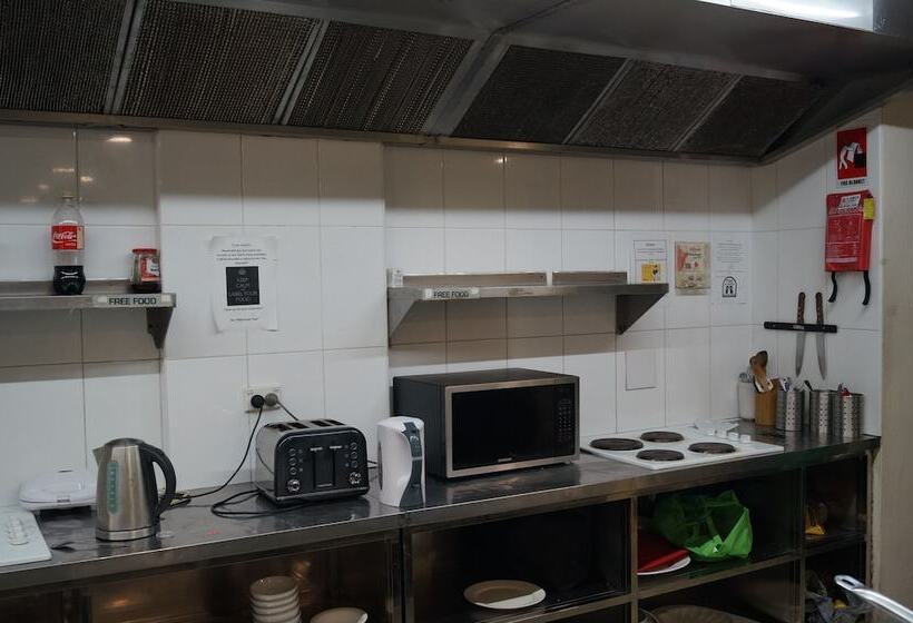 هاستل 790 On George Backpackers