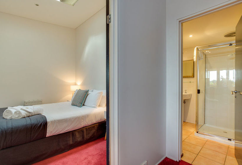 הוסטל Sorrento Beach House