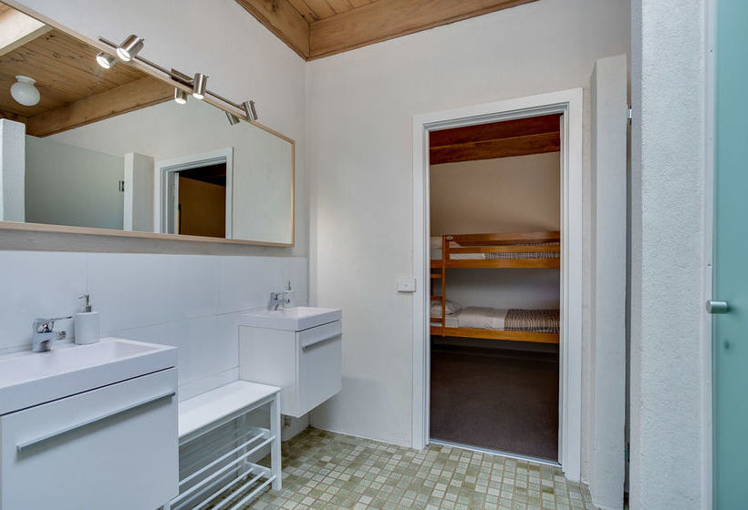 הוסטל Sorrento Beach House