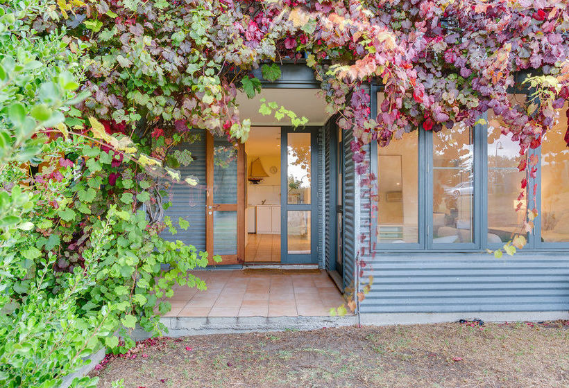 הוסטל Sorrento Beach House