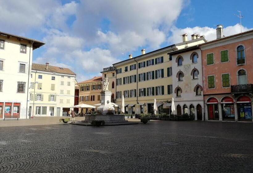 住宿加早餐  Domus Iulii