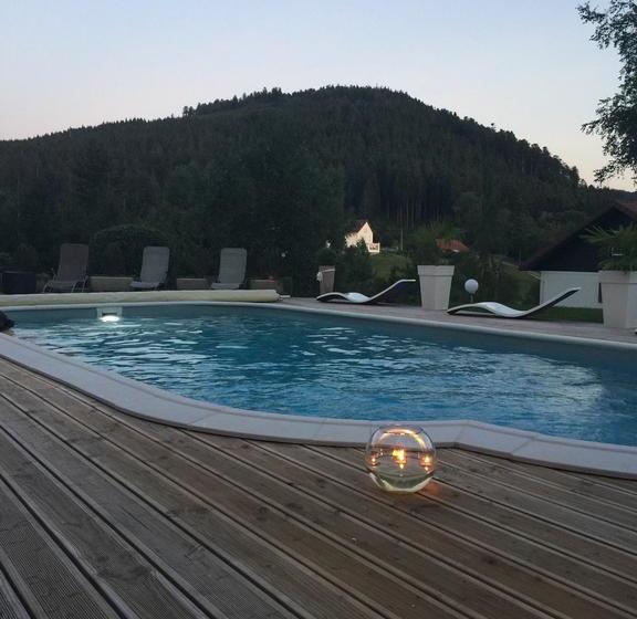 住宿加早餐  Maison D Hôtes La Devinière   Spa Accessible Toute L Année