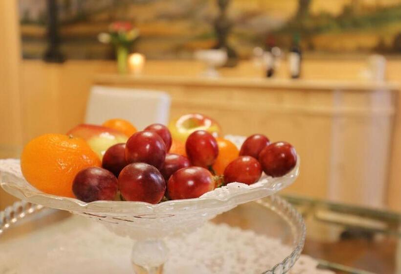 تختخواب و صبحانه Dimora Bandinelli