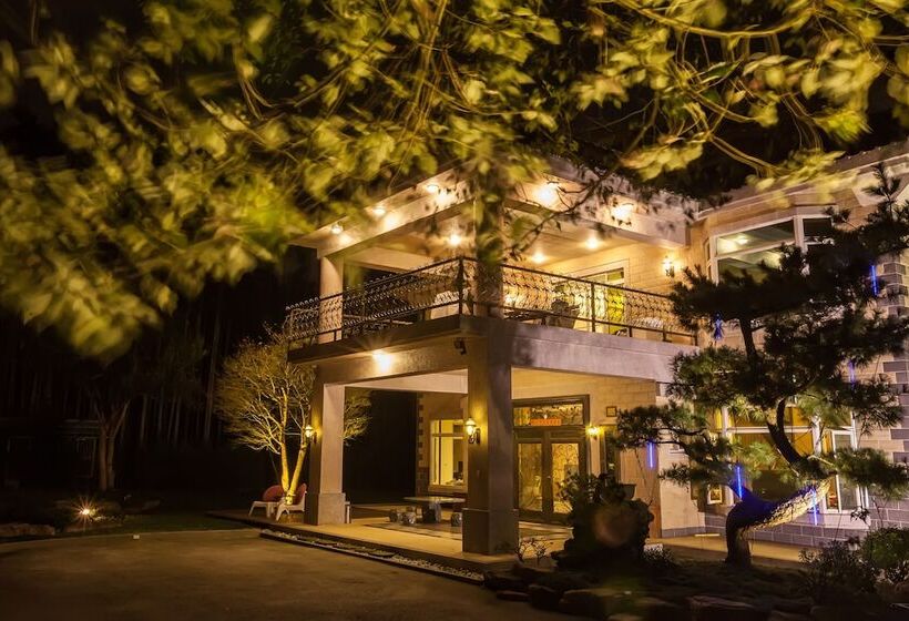 تختخواب و صبحانه Fanzhalan Guest House