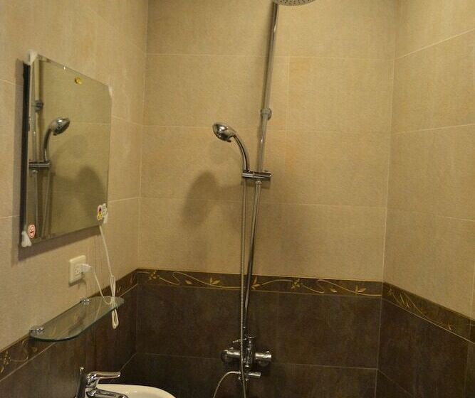 تختخواب و صبحانه Fanzhalan Guest House