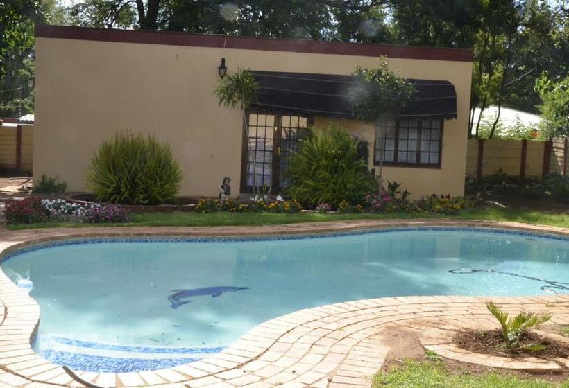 ベッドアンドブレックファースト Maple's Guest House