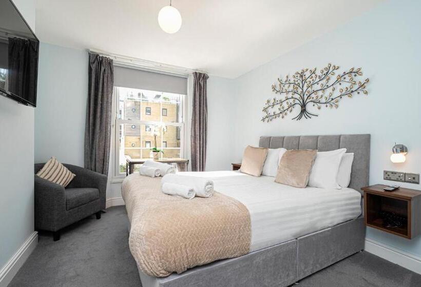 تختخواب و صبحانه Ocean Stays Hotel, Plymouth