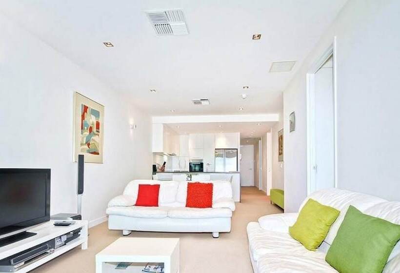 Breeze Beachfront Apartment