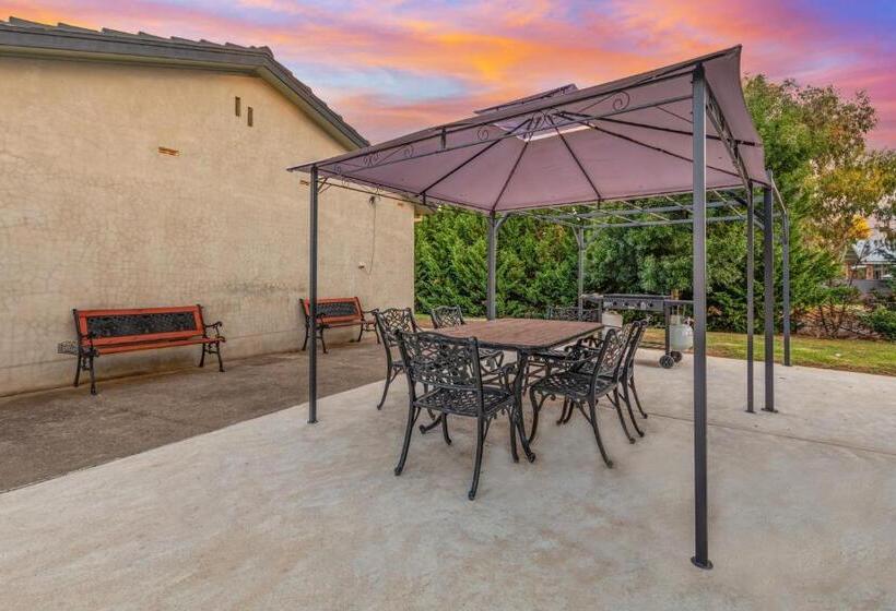 Burringa Garden Motel