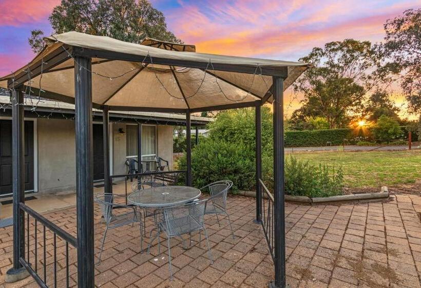 Burringa Garden Motel