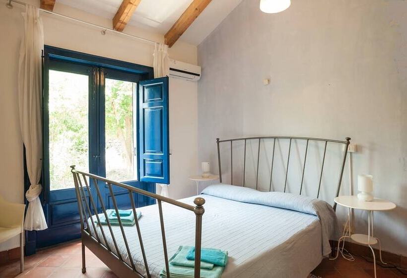 Come In Sicily La Pietra Monaca