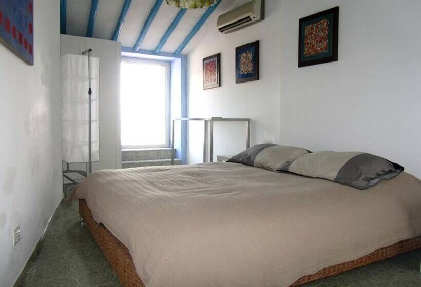 Come In Sicily La Pietra Monaca