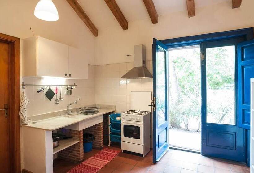 Come In Sicily La Pietra Monaca