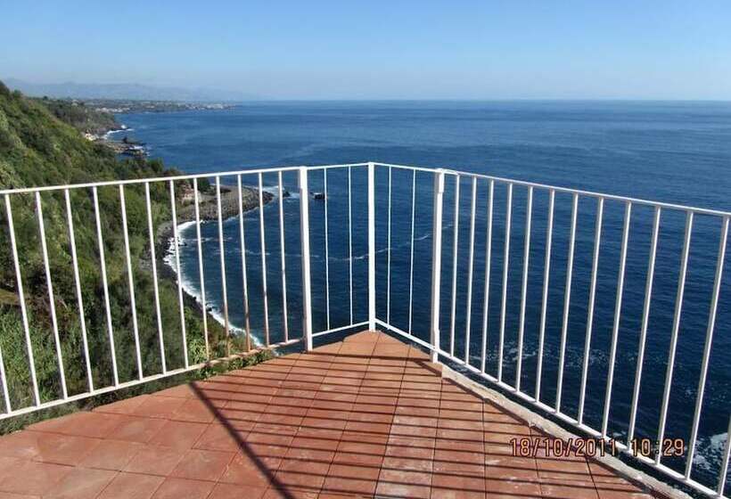 Come In Sicily La Pietra Monaca