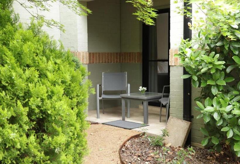 Cootamundra Heritage Motel & Apartments