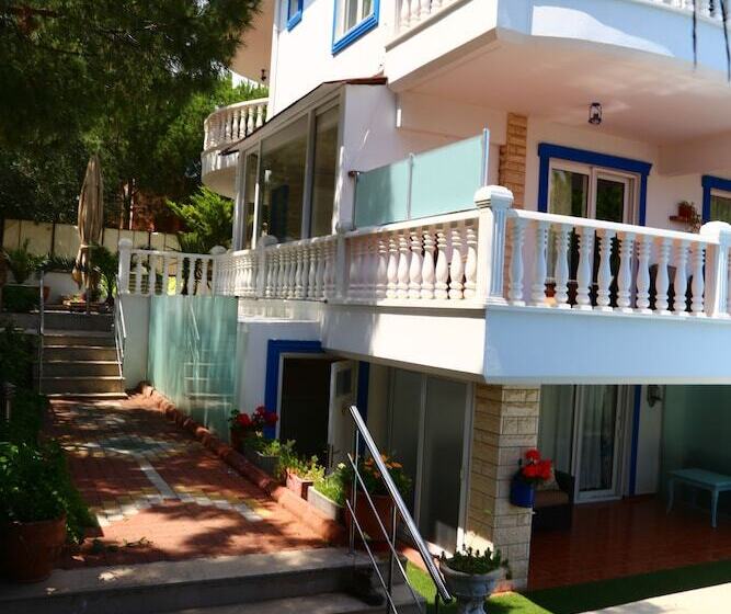 Cunda Güzelyalı Otel