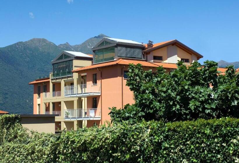 Golfo Gabella Lake Apartments