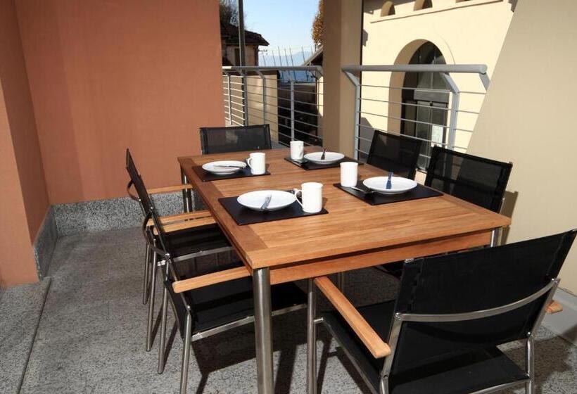 Golfo Gabella Lake Apartments