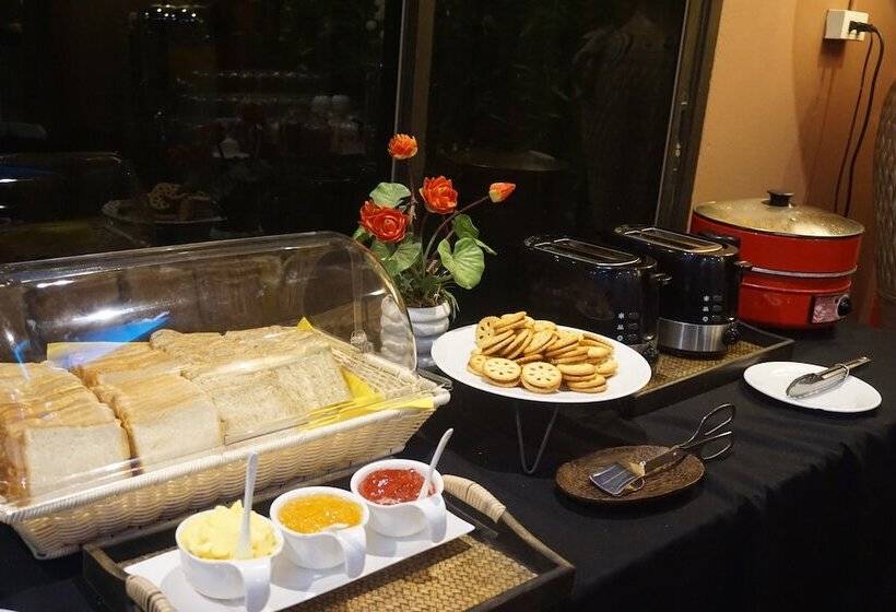 酒店 Bangkok Travel Suites