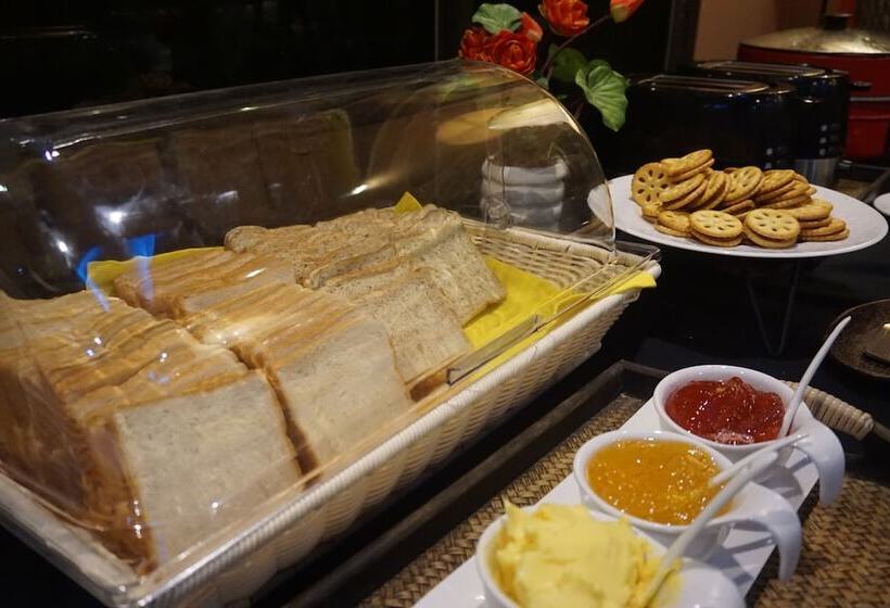 酒店 Bangkok Travel Suites